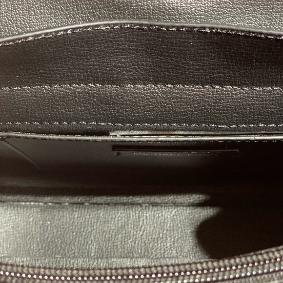 Michael Kors Rose MD Flap - Picture 12 of 14